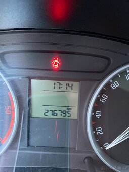 REZERVACE Škoda Fabia II 1,9 TDI 77kw 2008 combi - 2