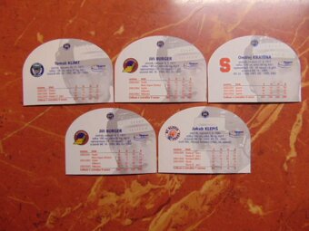 prodám č.2 hokejové karty OFS 2003-2004 viz foto,v - 2
