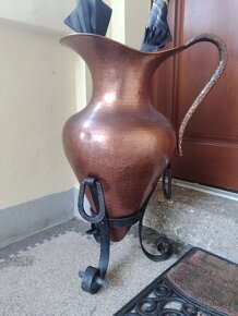 Měděný stojan na deštníky ve tvaru vázy - 2