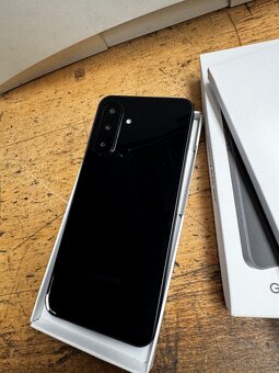 Mobilní telefon Samsung Galaxy A26 5G 6 GB / 128 GB černý - 2