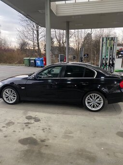 BMW e90 325i - 2
