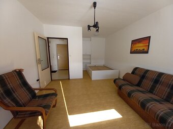 Pronájem 1+1, 33 m2 + balkon, Mladá Boleslav, Zalužanská ul. - 2