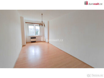 Pronájem bytu 2+1, 2.patro, 55 m2 + 5 m2 balkon, Praha 10- V - 2