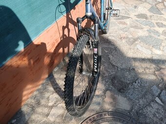 Giant Escaper Expert kolo, ALU rám - 2