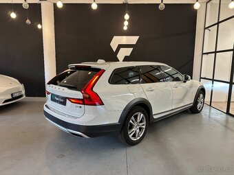 VOLVO V90 D4 AWD 2.0 140KW CROSS COUNTRY 9/2018 MOMENTUM - 2
