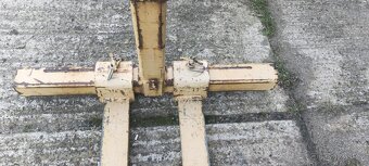 Závěsné paletové vidle,hydraulická ruka,jeřáb. - 2