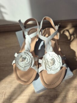 Letní slušivé sandály vel. 39/40 - 2