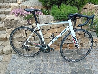 Silniční kolo Superior Road Issue - 2