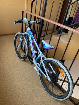 Dětské / juniorské kolo Cube 240 - 2