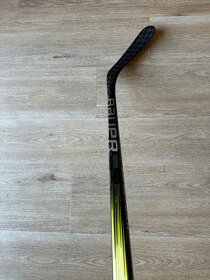 Hokejka Bauer HYP2LITE, pravá, P92 a P28, flex 70, 77, 87 - 2
