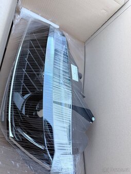 Světlomet HELLA 1ZS 011 939-411 - Škoda Superb 3 - 2