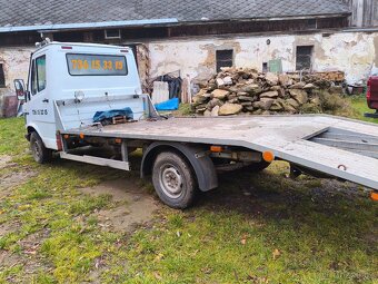 Odtahovka Mercedes Benz 310 d - 2