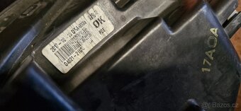 Leve predni svetlo hyundai i30 xenon led - 2