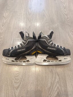 Dětské brusle Bauer, c 32 - 2