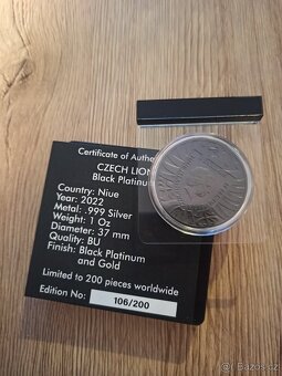 1 oz Český lev 2022 Black Platinum s pozlacením - 2