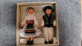 Retro panenky v kroji - 2
