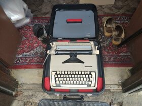 Psací stroj Consul - 2