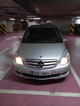 Mercedes Benz B200 - 2