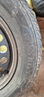 195/65 R15 2x pneu s diskama - 2