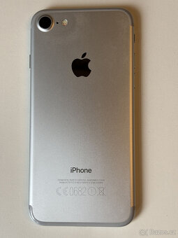Apple iPhone 7, 32 GB, bílý - 2