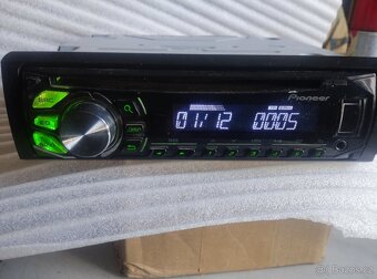 Pioneer DEH - 1600 UBG - 2