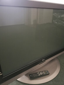 Plazmová televize LG 42PC3RA - 2