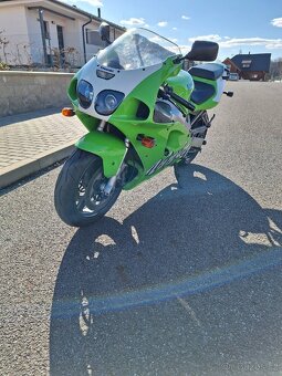 Kawasaki zx7r - 2