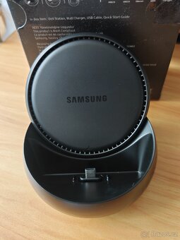 Samsung DeX stanice - 2