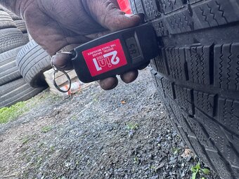Zimni pneu Hankook 285/30 r22 - 2