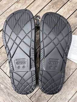 Crocs černo-bílé žabky Beach Line flip vel. W10 (EUR 41) - 2