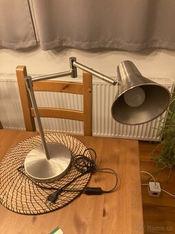 Stříbrná led stolní lampa - 2
