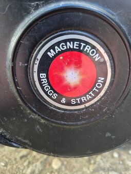 Elektrocentrála jednofázová Brigs & Stratton magnetron USA. - 2