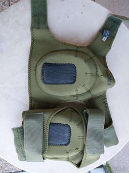 Chrániče kolen BlackHawk Neoprene Knee Pad - olivové - 2