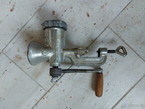 Mlýnek na maso - 2