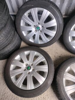 4ks alu disky orig. Škoda 5x112 R17 pneu 205/50 R17 5mm - 2