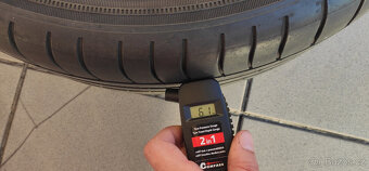 Letní pneu 215/45 R17 s alu disky Alfa Romeo - 2