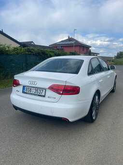 AUDI A4 2.0TDi MANUÁL - 2