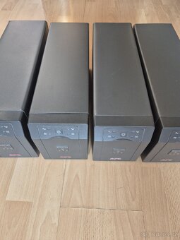 Záložníi zdroj APC SC 620 - 2