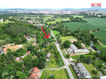 Prodej pozemku, 2025 m², Plzeň, ul. Pod Vinicemi - 2