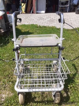 Invalidní vozík - 2