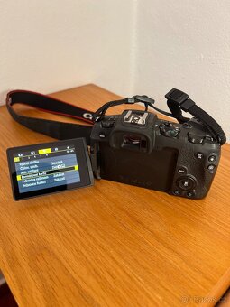 Canon RP - 2