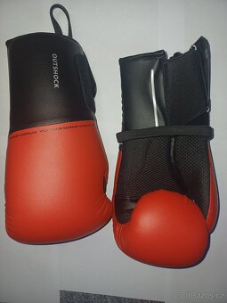 Boxerské Rukavice Outshock 10 oz - 2