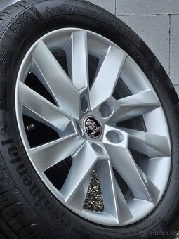 Pekna zánovní orig alu Škoda Superb 215/55/17 - 2
