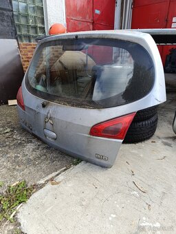 Mitsubishi colt CZ3 dveře - 2
