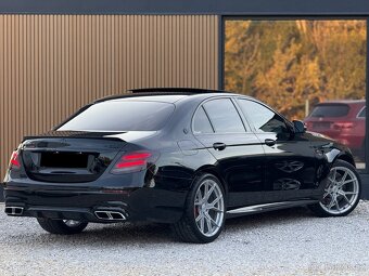 Mercedes-Benz AMG E 63 S 4Matic Panorama,360,Burmester,750PS - 2