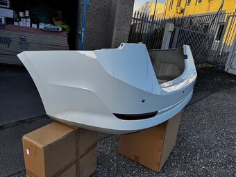 Kompletní zadní nárazník ŠKODA OCTAVIA 4 kombi - 2