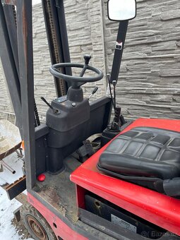 Elektrický vysokozdvižný vozík - 2