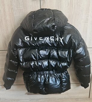Zimní bunda Givenchy - 2
