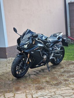 HONDA CBR650R (A2/A) - 2