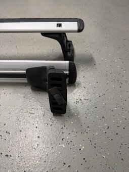 Střešní nosiče Thule WingBar (135 cm) - 2